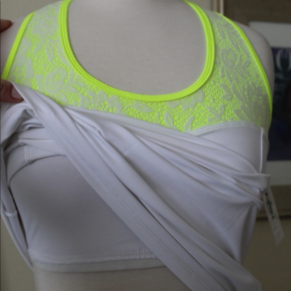 the softest work out top - Picture 7 of 8